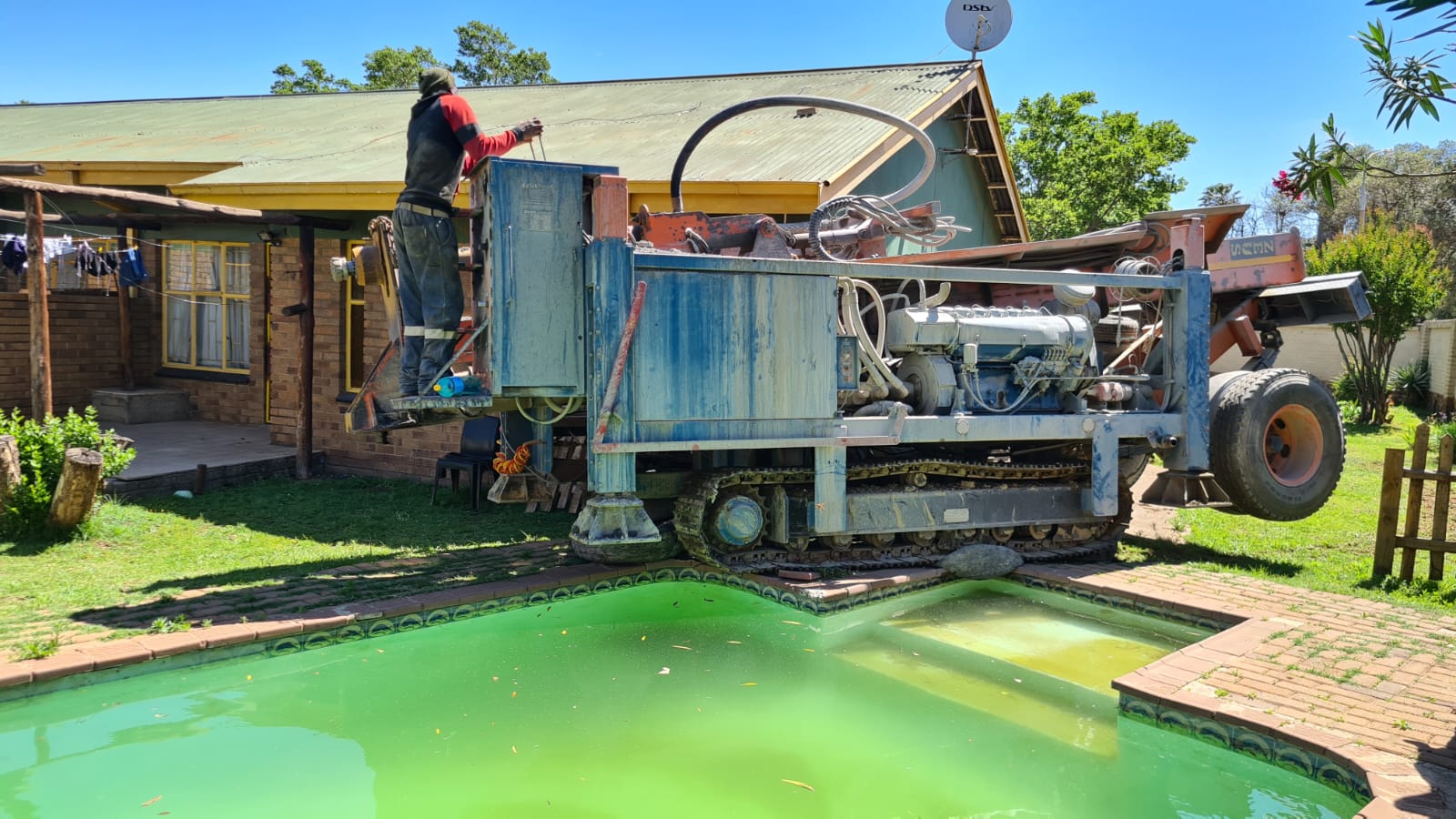 Commercial borehole drilling equipment and services